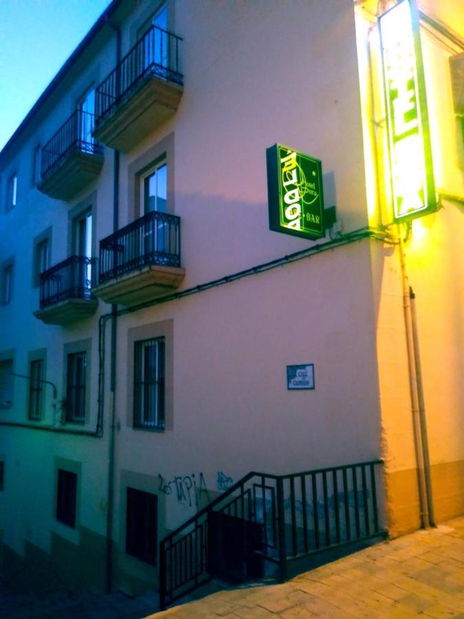 Hotel Dora Plasencia Exterior photo