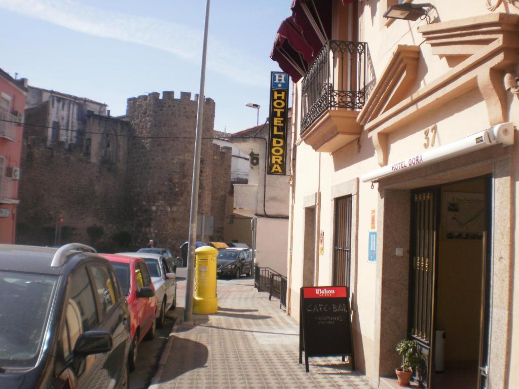 Hotel Dora Plasencia Exterior photo